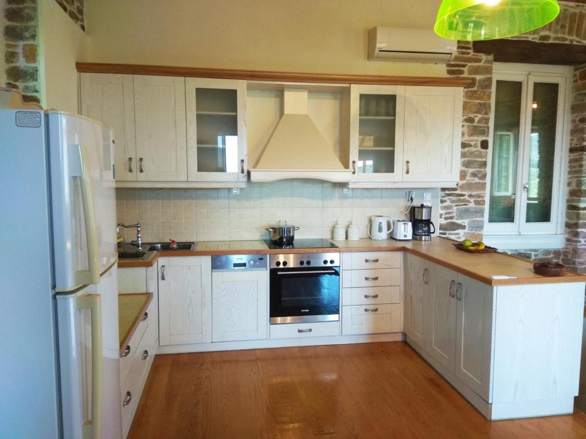 Afétai Marina Traditional Stonehouse מראה חיצוני תמונה